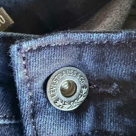 Levis Women's Demi Curve Mid Rise Slim Jeans Size 10 (30x30) Dark Wash Blue - Picture 11 of 12